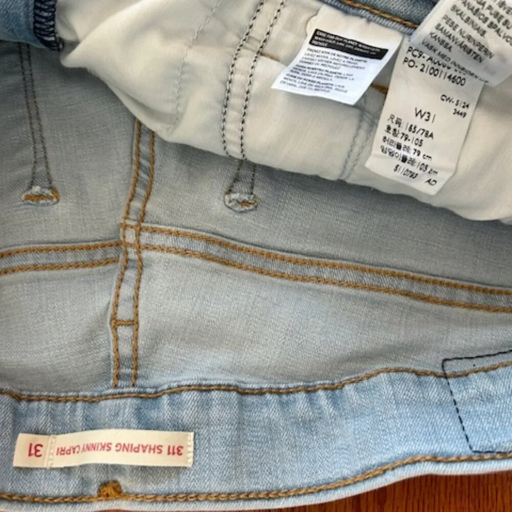 Levis 311 Shaping Skinny Capri - Picture 3 of 6
